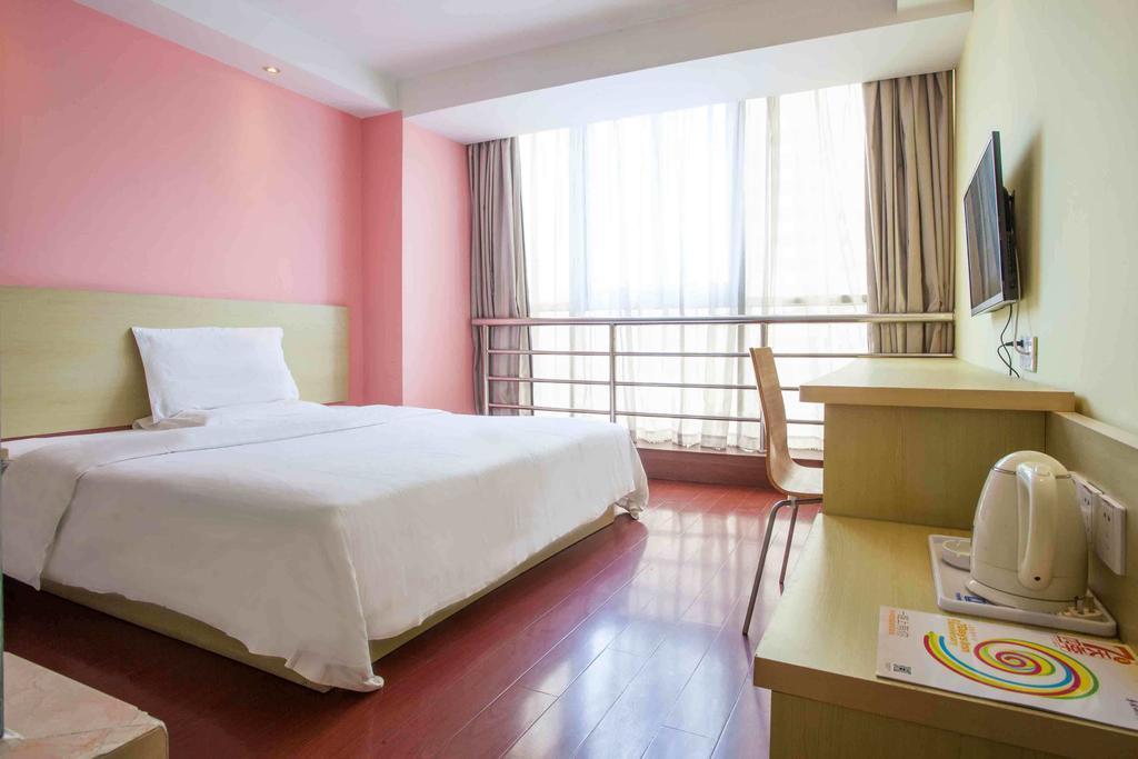 7Days Inn Haikou Hong Kong City Exterior foto